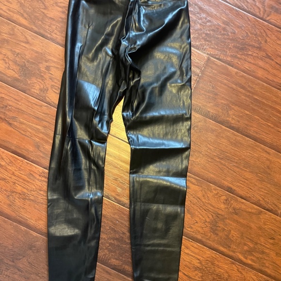 Aritzia Wilfred Free Daria Legging Pant Size Small - Picture 3 of 4